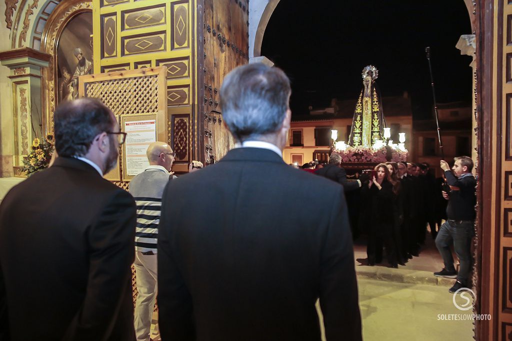 Procesión de la Virgen de la Soledad de la Hermandad de La Curia de Lorca, en imágenes