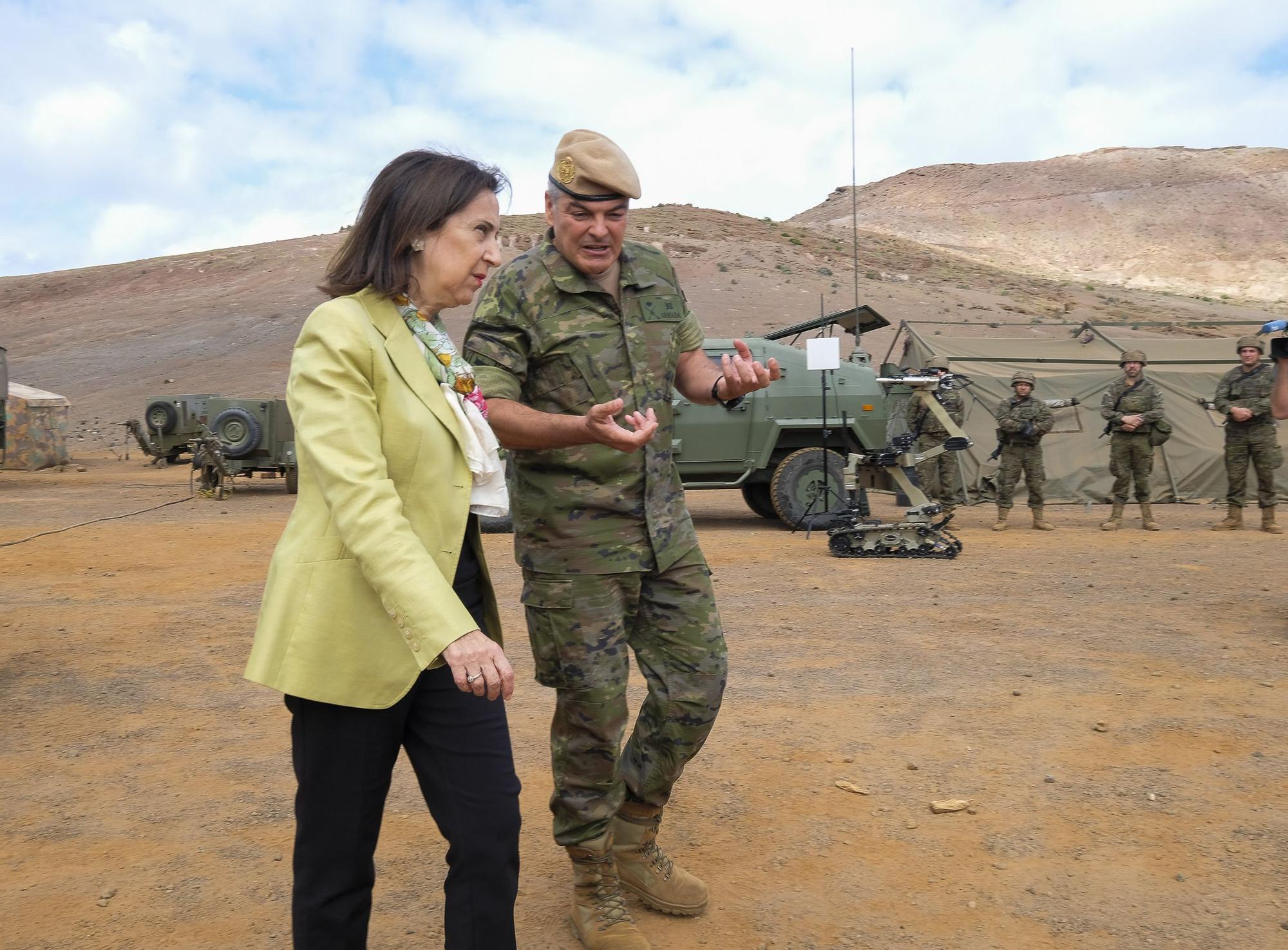 Visita de la ministra Margarita Robles a Gran Canaria (4/12/2022)