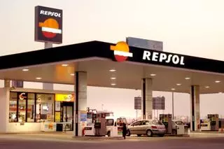 Repsol ofrece descuentos por recoger paquetes de Amazon en sus gasolineras