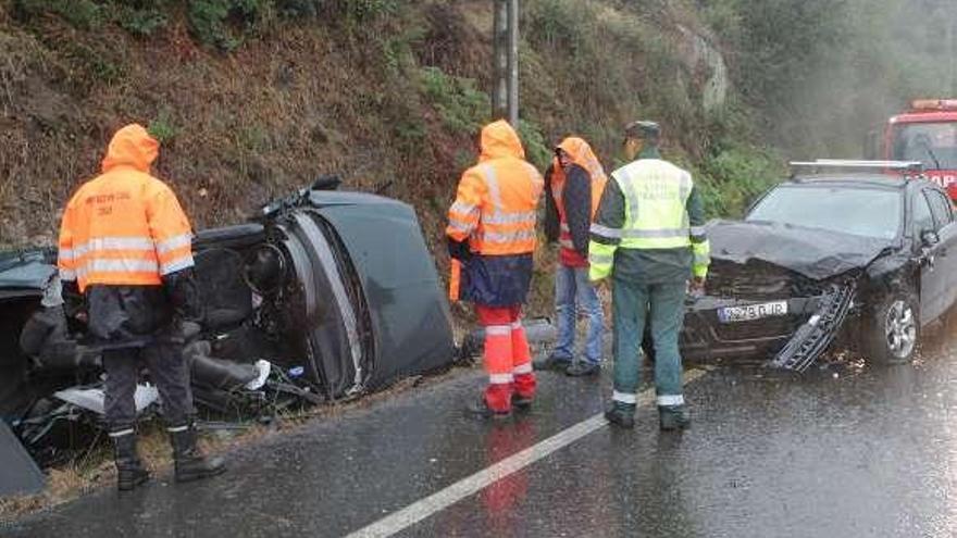 Mueren un hombre y su hijo en una colisión en la N-525 en Ourense