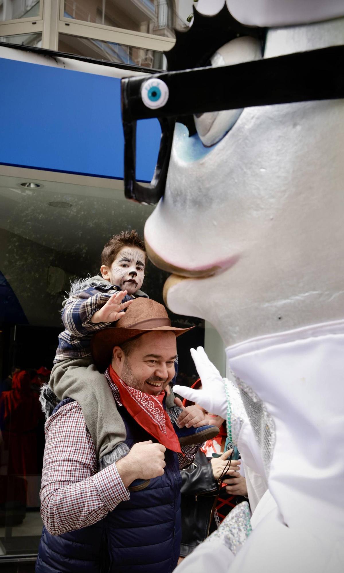 El desfile infantil de Antroxu por las calles de Gijón, en imágenes