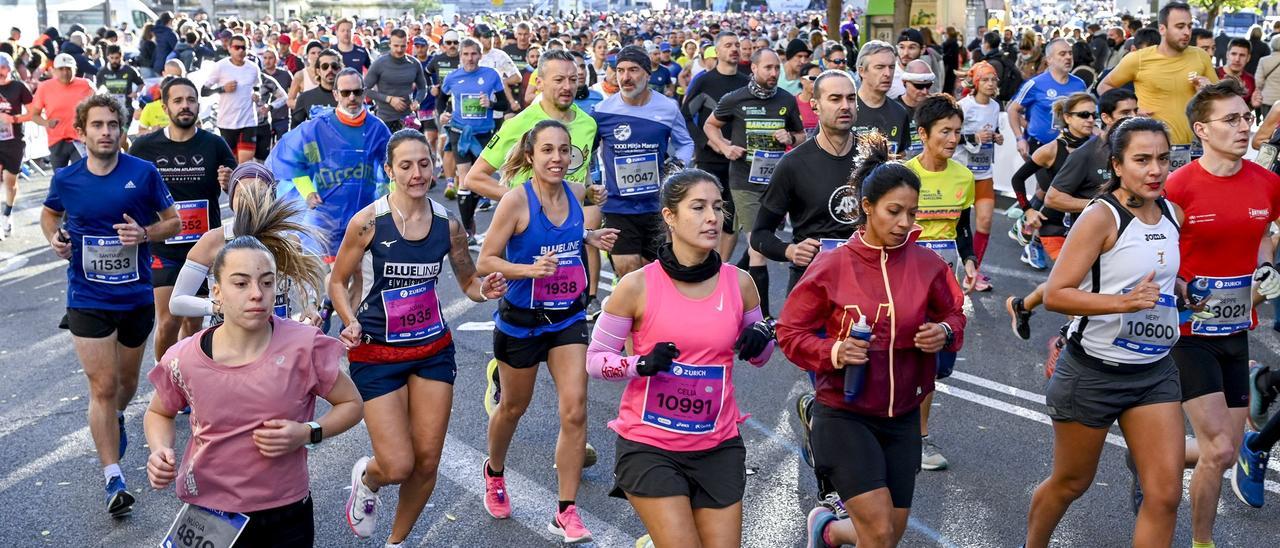 Un grupo de mujeres en el maratón de Barcelona.
