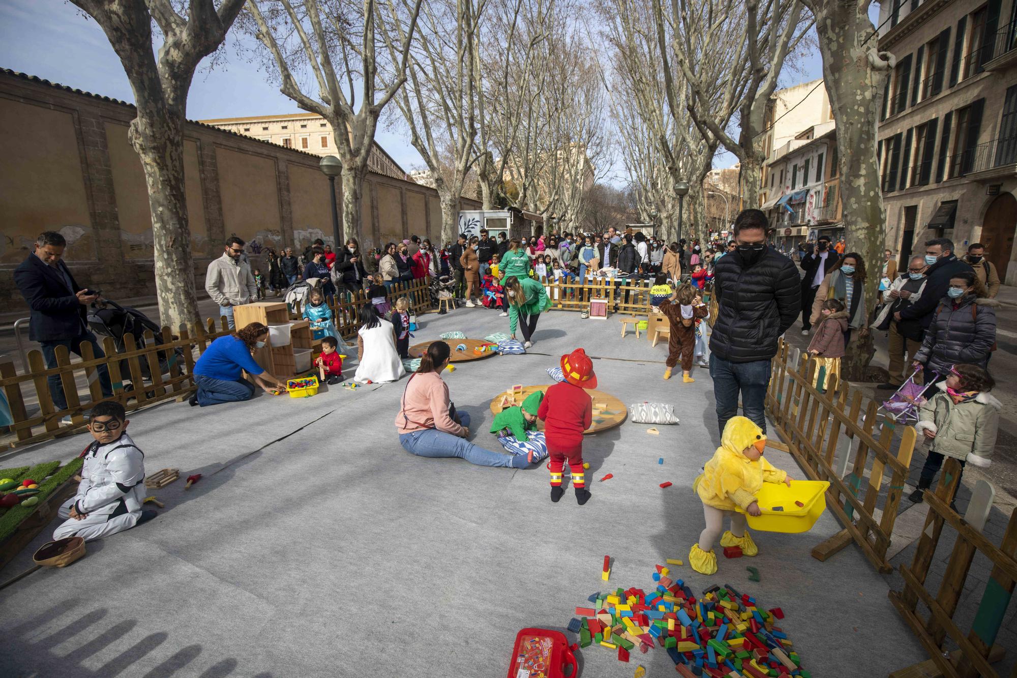 Sa Rueta llena de familias el centro de Palma