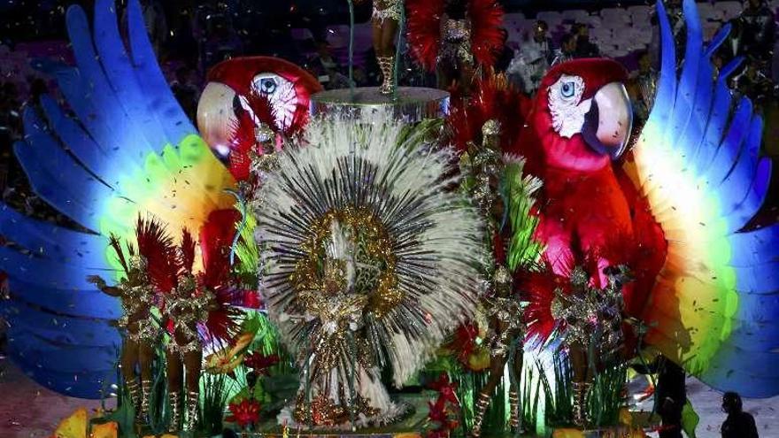 El carnaval estuvo presente en la clausura.