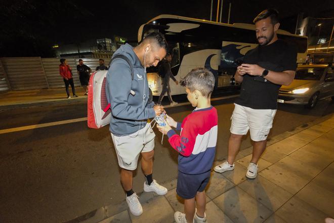 Llegada de Jonathan Viera y Pepe Mel con la UD Almería a Las Palmas de Gran Canaria