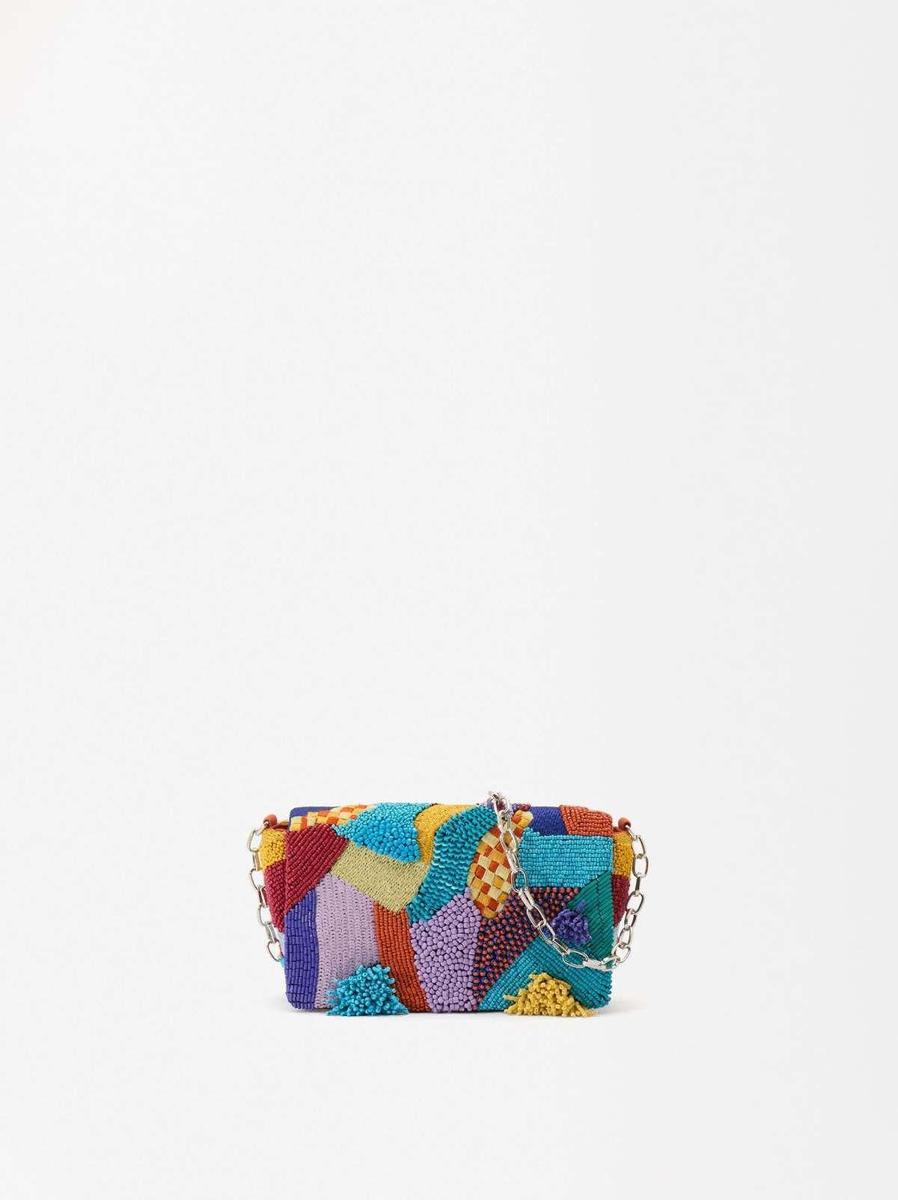 Bolso multicolor con abalorios