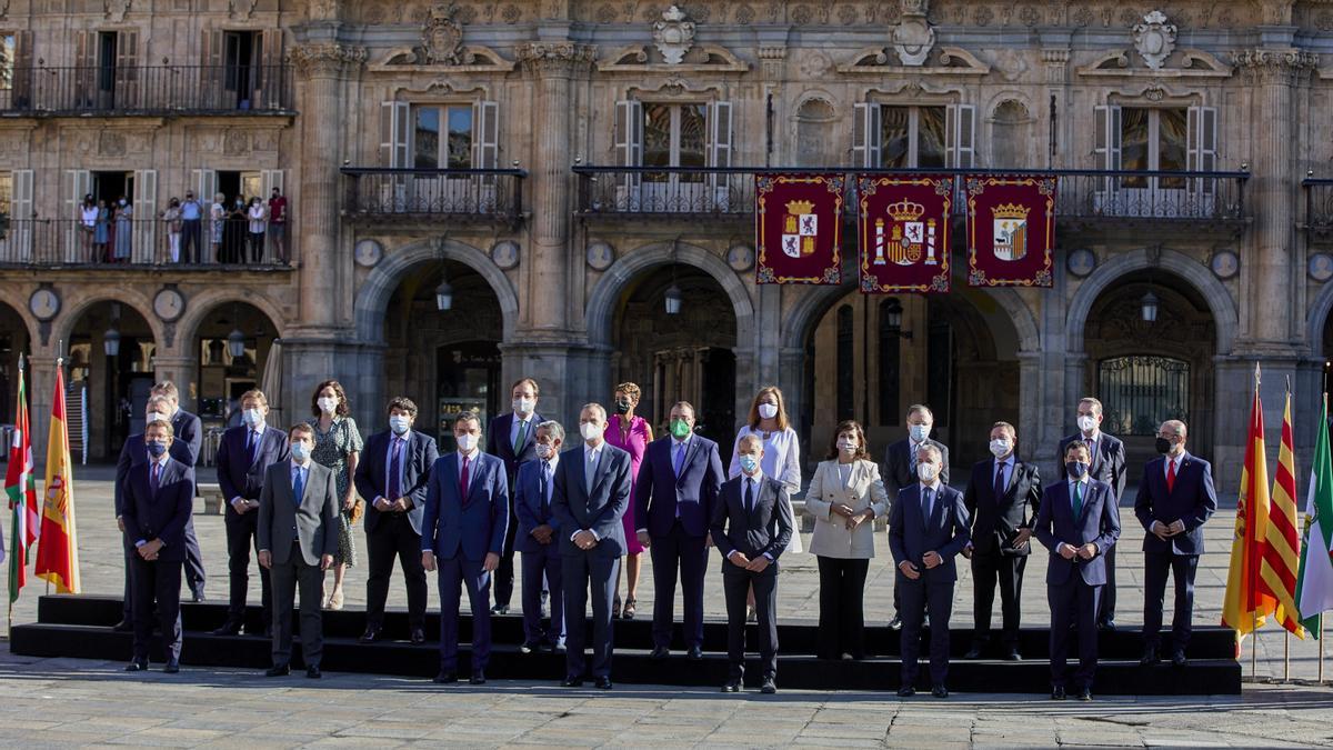 Foto de familia de la XXIV Conferencia de Presidentes.