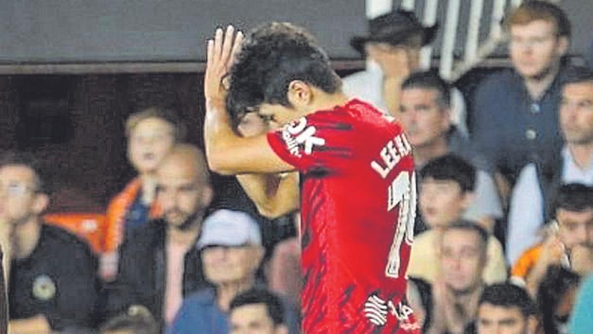 Kang In se disculpa con la afición de Mestalla tras marcar gol