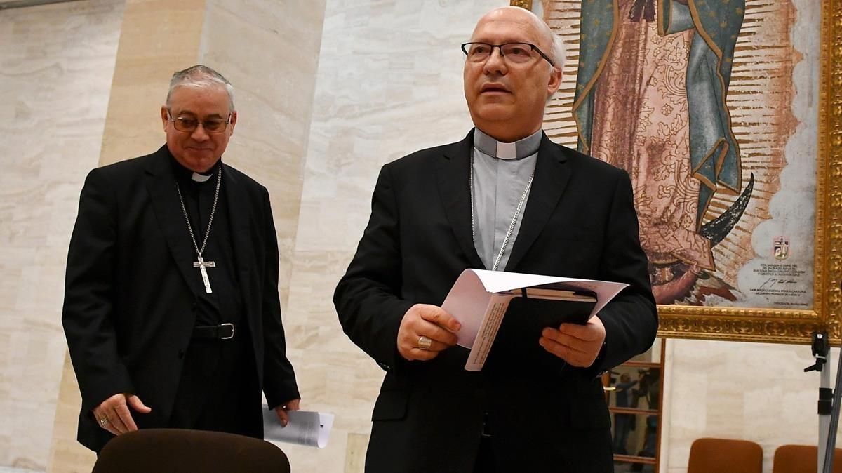 zentauroepp43386875 members of chile s bishops conference luis fernando ramos pe180611132222 zentauroepp43386875 members of chile s bishops conference luis fernando ramos pe180611132222