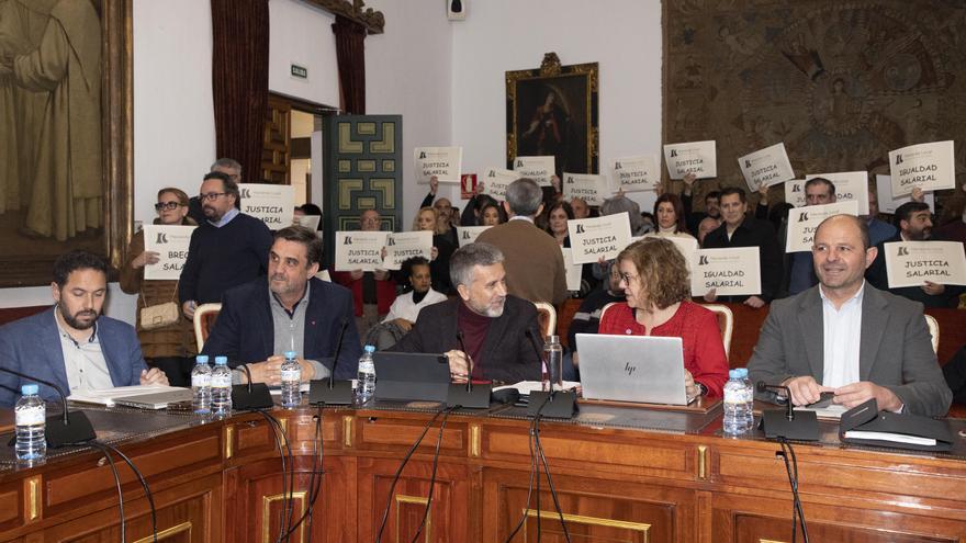 El Pleno de la Diputación de Córdoba muestra su apoyo a los trabajadores de LCG Fruits de Palma del Río