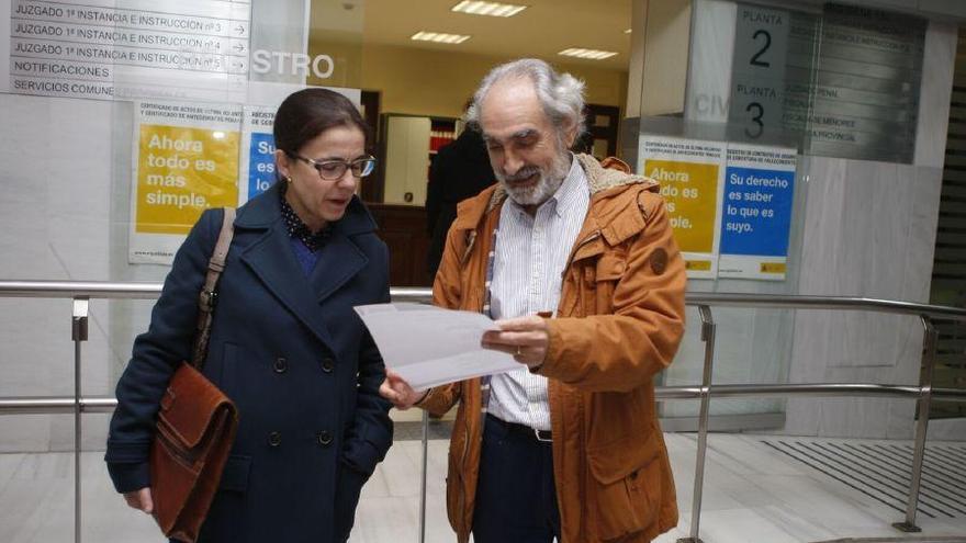 Braulio Llamero con María Dolores Martín Albo, número dos al Congreso