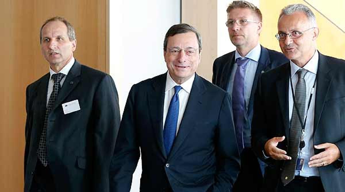 El BCE pot comprar deute dels països amb problemes.