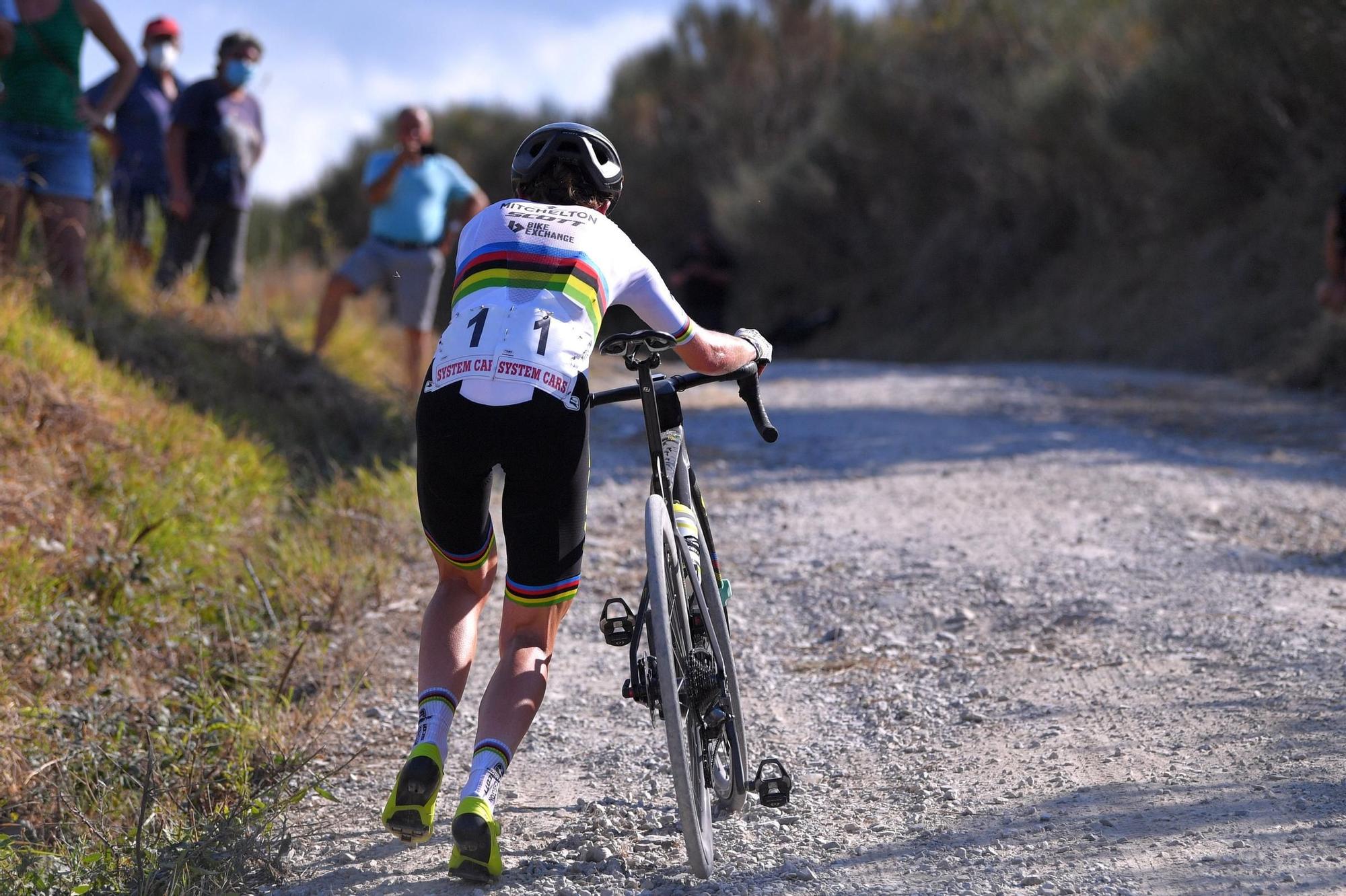 Van Vleuten gana la etapa del Giro Rosa con 'starrato'