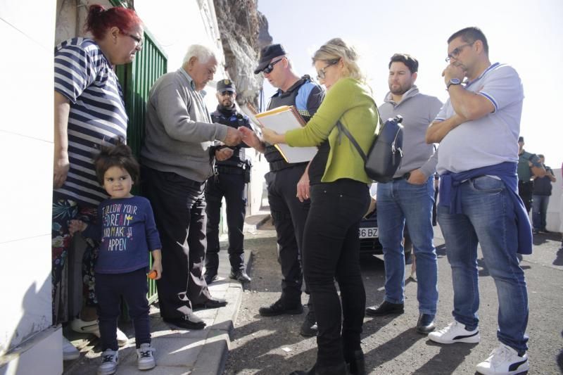 Desalojo de las viviendas en Santa Lucía.