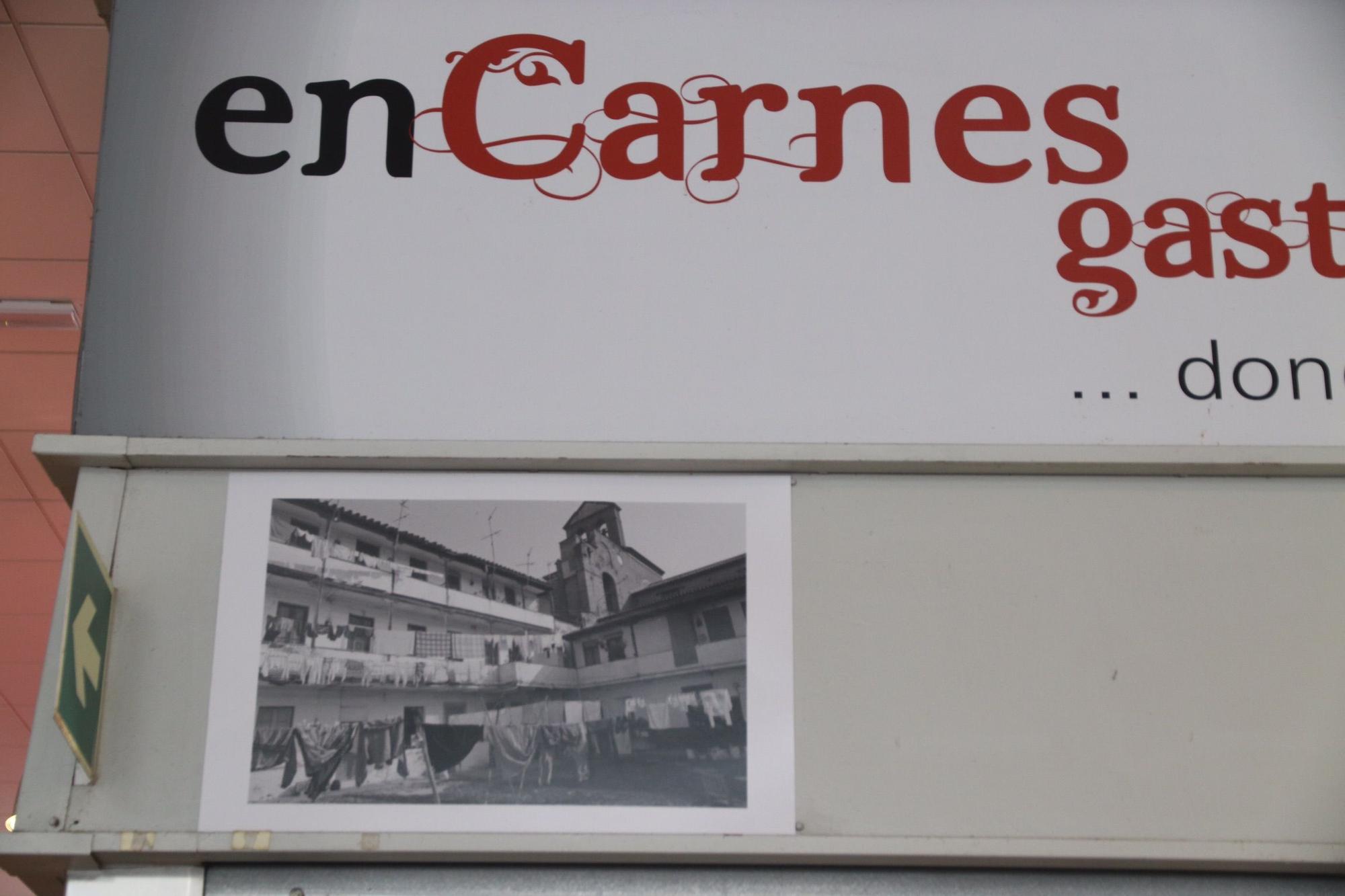 Exposición fotográfica de José Antonio Berrocal en el mercado del Carmen