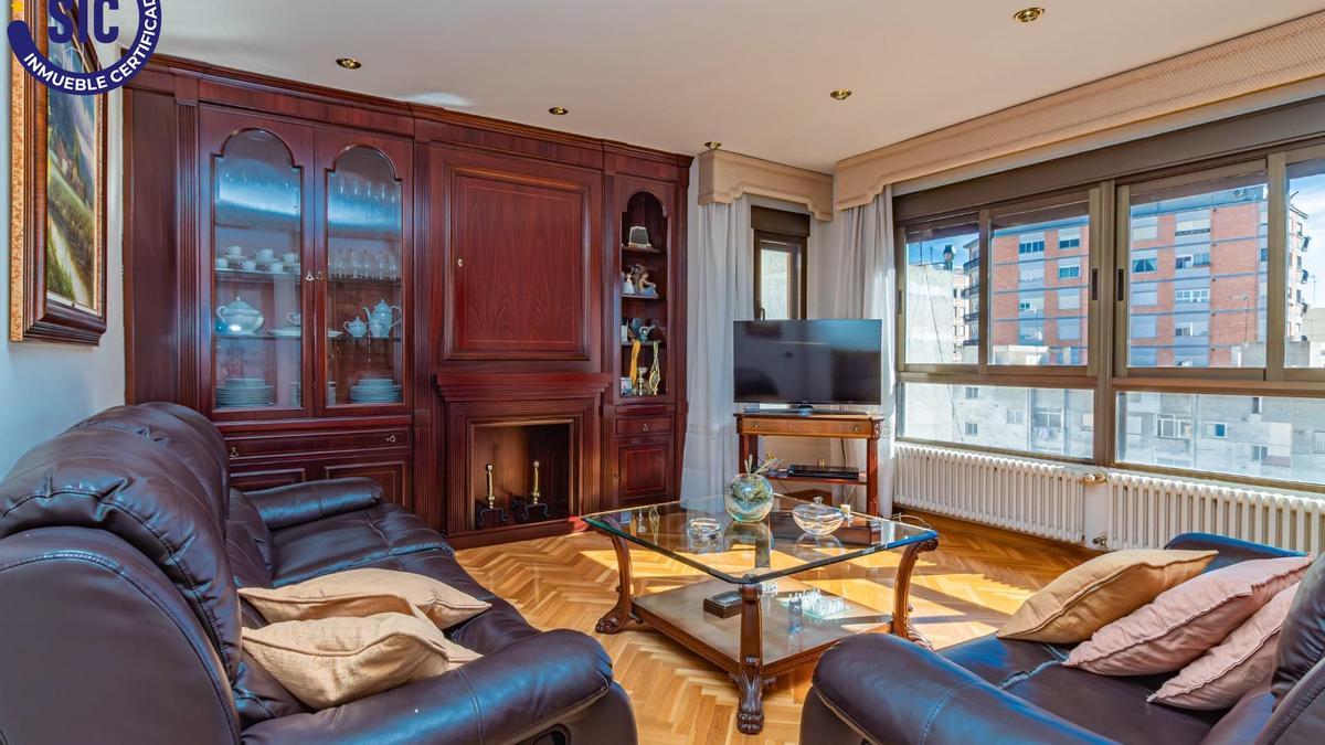 Galería de fotos: Un amplio piso en pleno centro de Vila-real sale a la venta por 270.000 euros