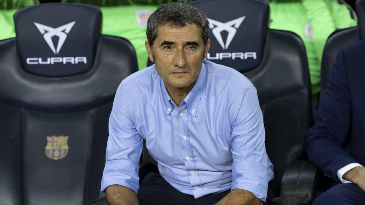 Ernesto Valverde, en el último FC Barcelona - Athletic, celebrado en el Camp Nou