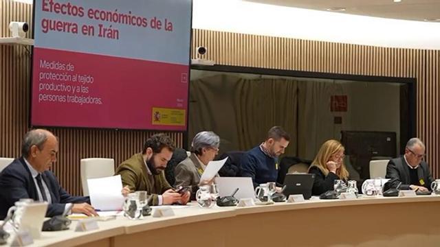 El presidente de CEPES, Juan Antonio Pedreño, en la reunión convocada en marzo por la ministra Yolanda Díaz.