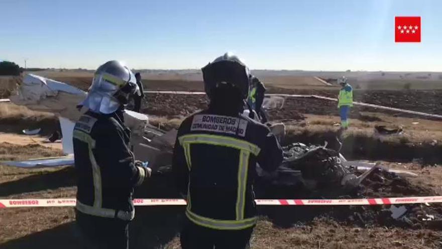 Dos fallecidos al estrellarse su avioneta en Madrid