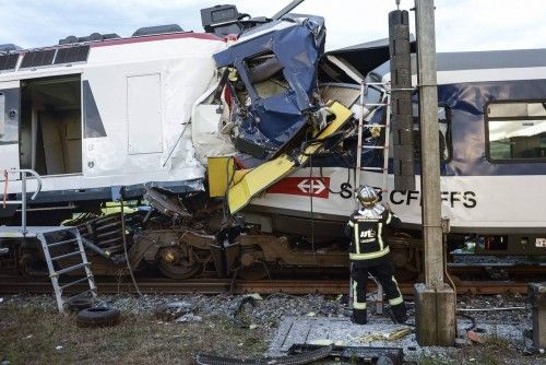 Choque de tren al oeste de Suiza.