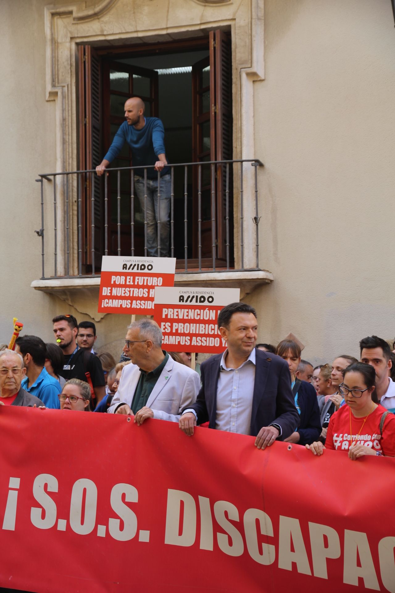 Concentración de Assido en Murcia ante la CHS