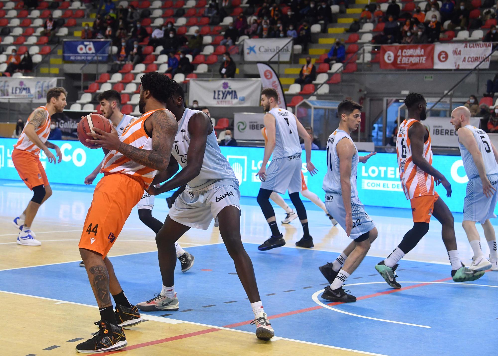 El Leyma Coruña le gana 88 - 63 al Força Lleida