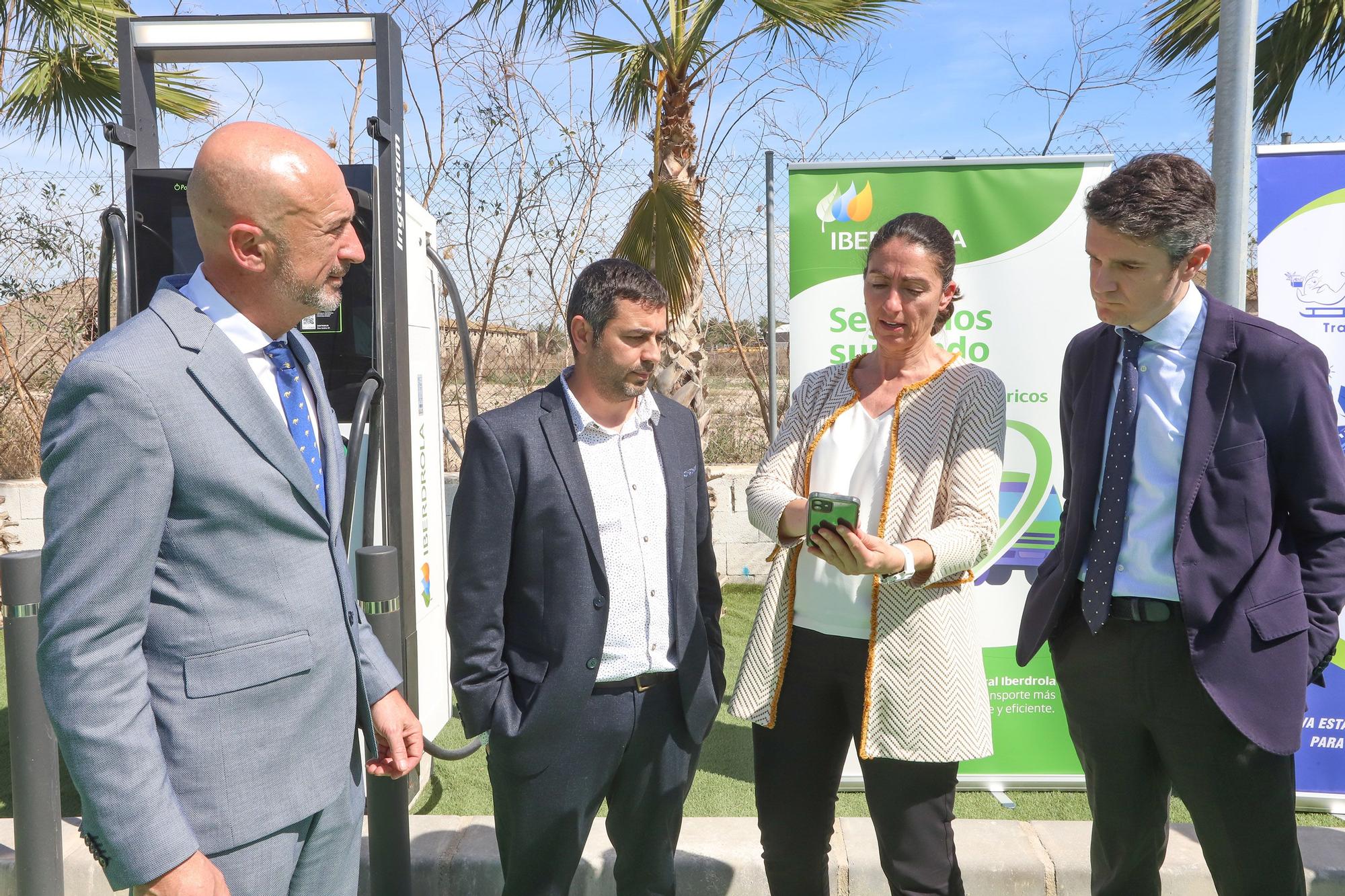 Inauguran en San Isidro el primer punto de recarga eléctrica del corredor mediterráneo para el transporte pesado