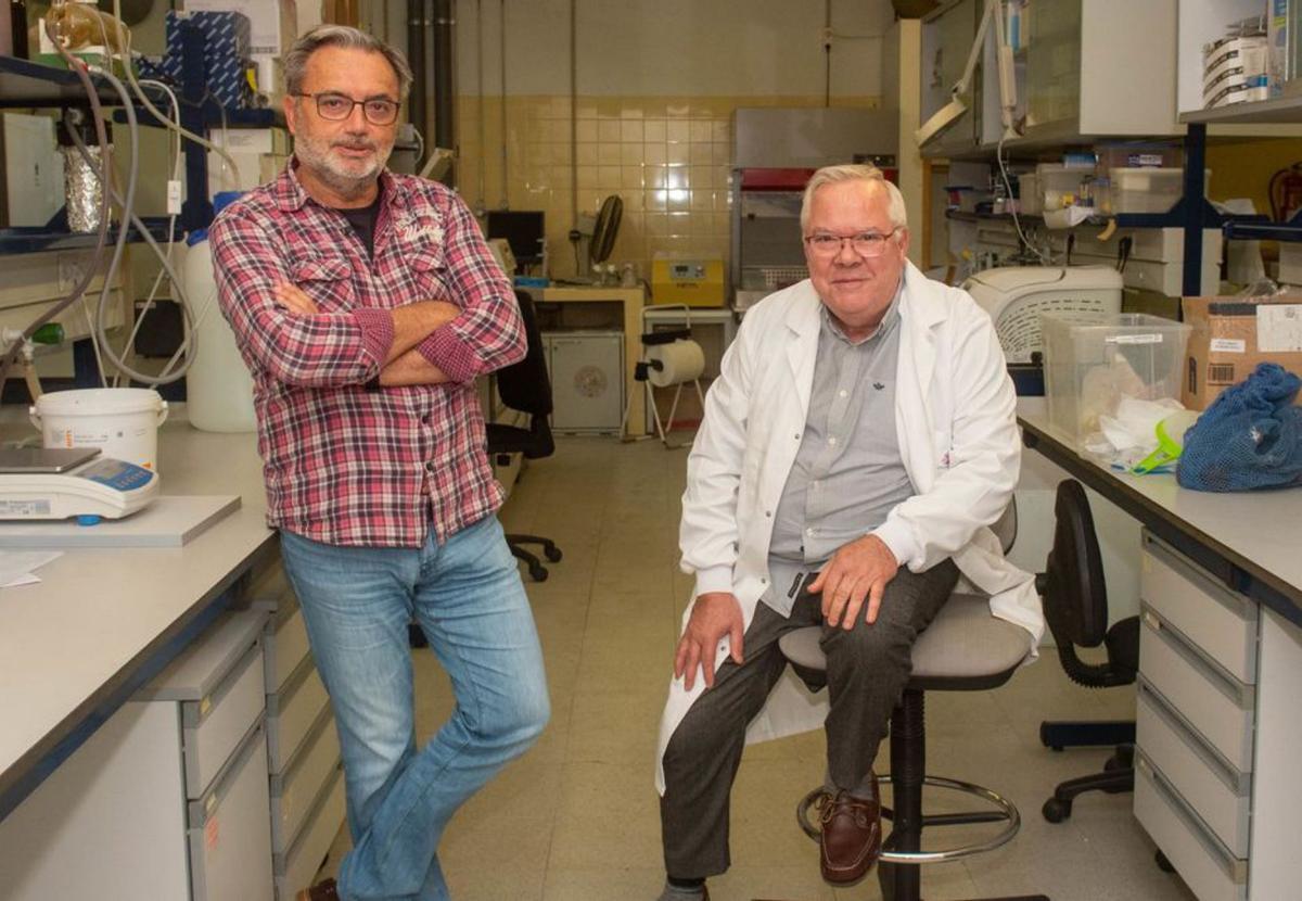 Rodolfo Barreiro y Javier Cremades, de Phycosem. |  Casteleiro