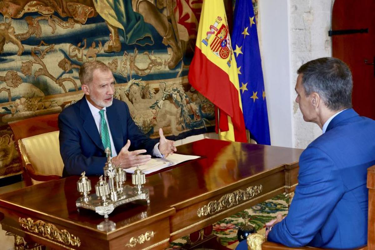 Pedro Sánchez se reúne con el Rey en el Palacio de Marivent Pedro Sánchez se reúne con el Rey en el Palacio de Marivent