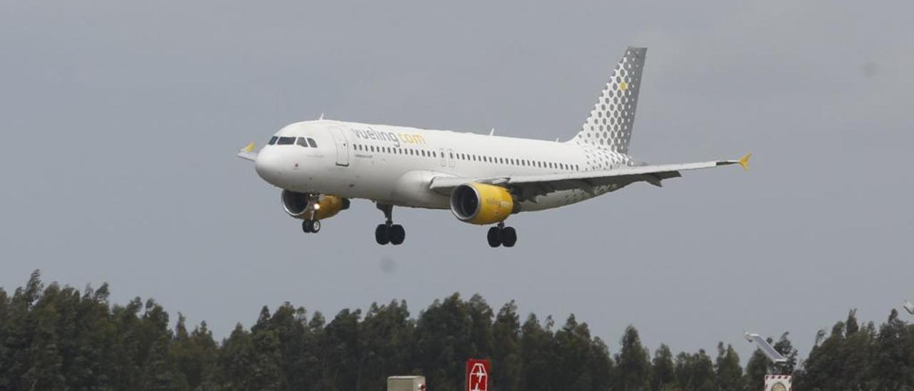 Aterrizaje de un avión de Vueling. // R:S: