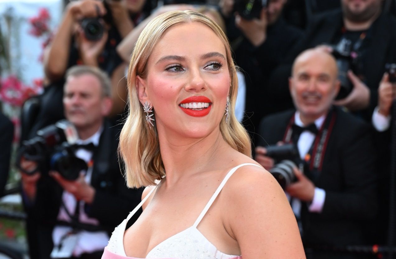El corte de pelo rejuvenecedor de Scarlett Johansson