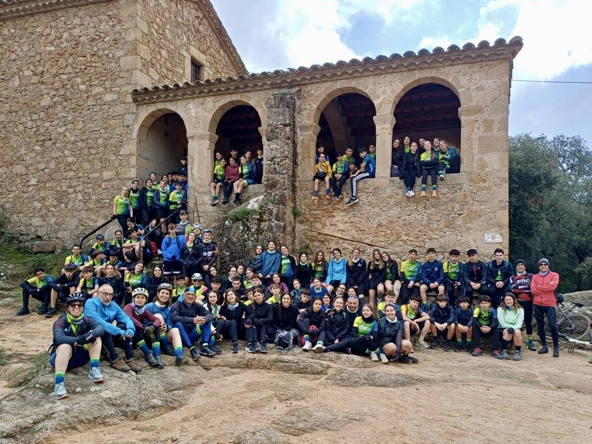 Foto de família al Castell de Farners fa unes setmanes.