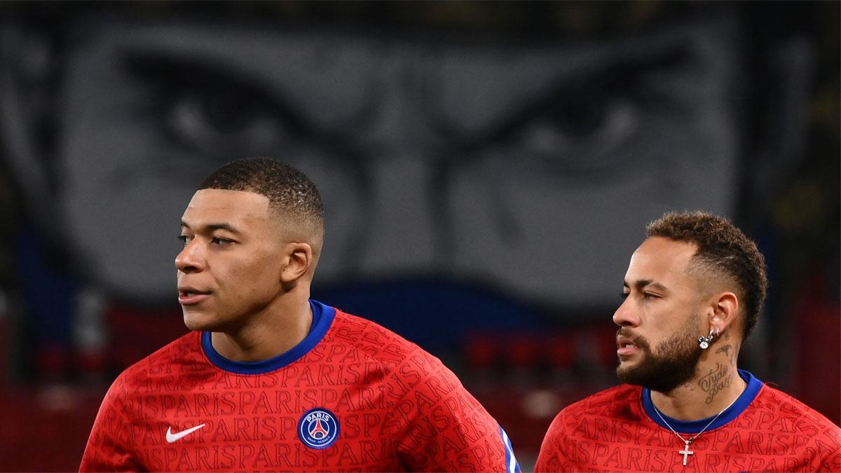 Neymar entrenando con Mbappé