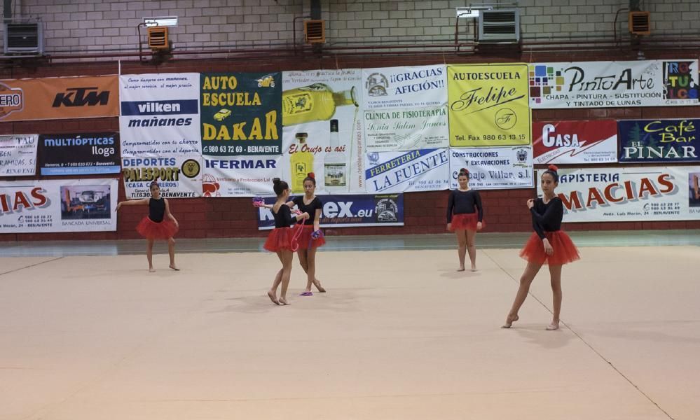 Exhibición de la Escuela de gimnasia rítmica