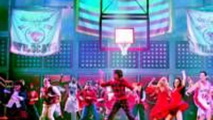 El López de Ayala acoge la primera de seis funciones de `High school musical´