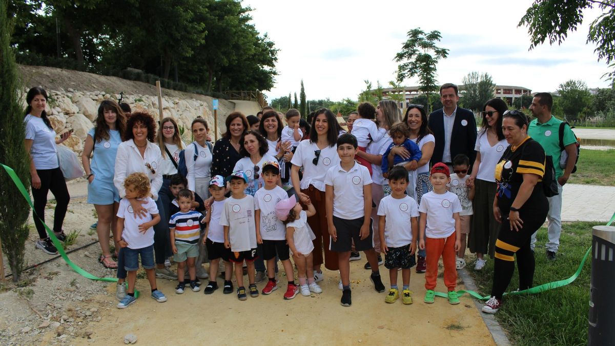 Participantes en la Marcha por el Respeto a la Diferencia de Lucena.