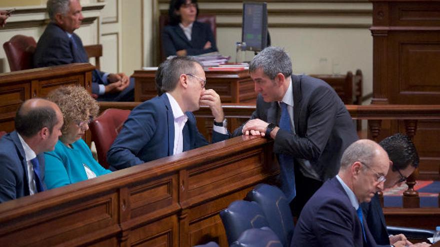 El PP cede ante Nueva Canarias y frena el veto a la reforma electoral en Madrid