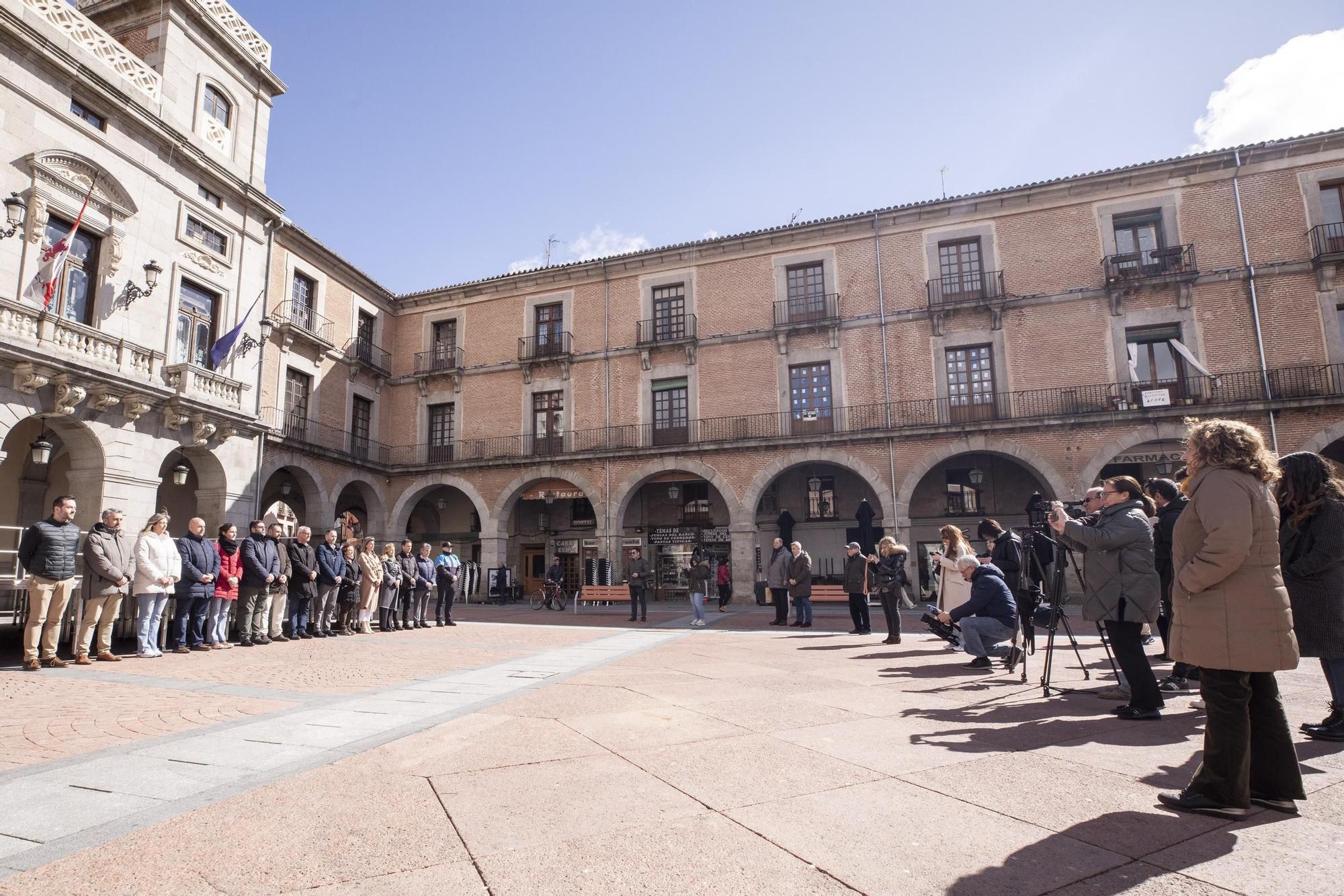 GALERÍA: Castilla y León guarda un minuto de silencio para recordar a las víctimas del 11M