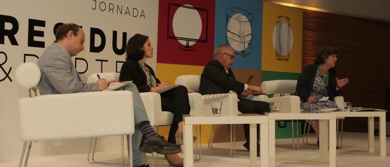 Piquer, Ruiz Saiz-Aja, Portillo y García Balaguer, en la jornada inaugural.