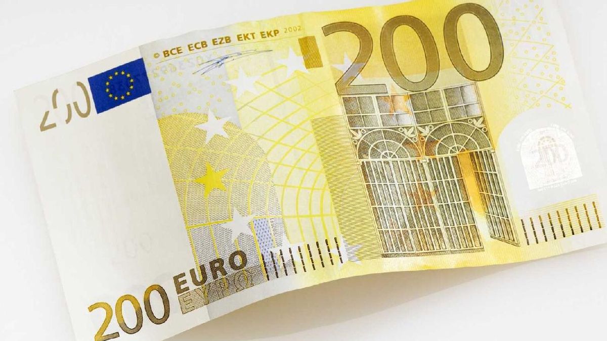 Hacienda avisa: Hay familias que tendrán que devolver el cheque de 200 euros