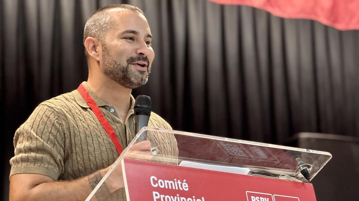 Samuel Falomir, hoy, en el Comité Provincial del PSPV-PSOE en Almassora.
