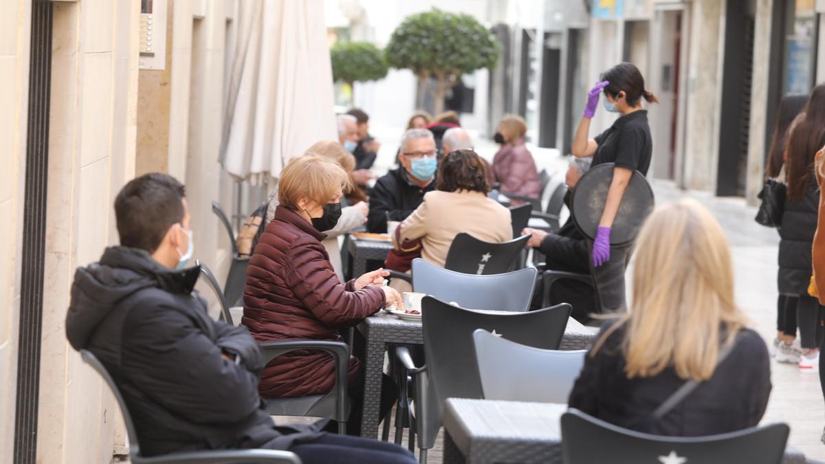 Una terraza de hostelería de Elche.