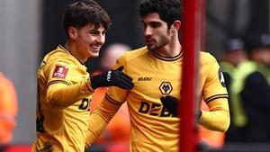 Guedes, con los Wolves