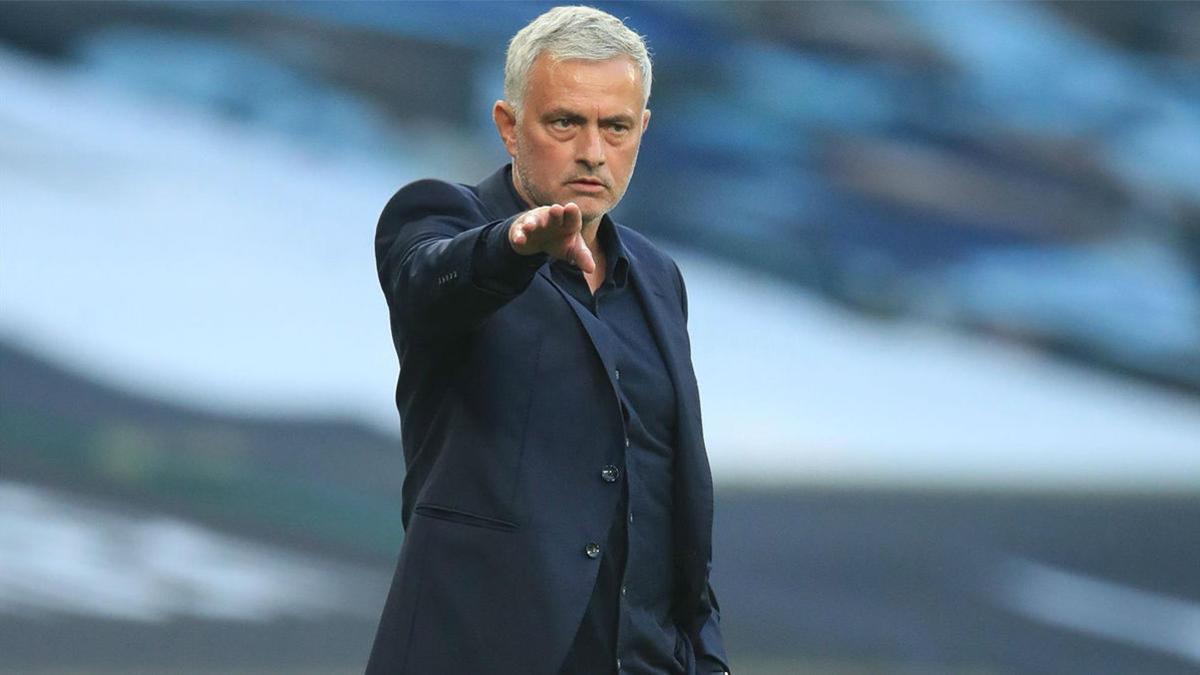 Primera jornada y primera rajada de Mourinho contra los árbitros