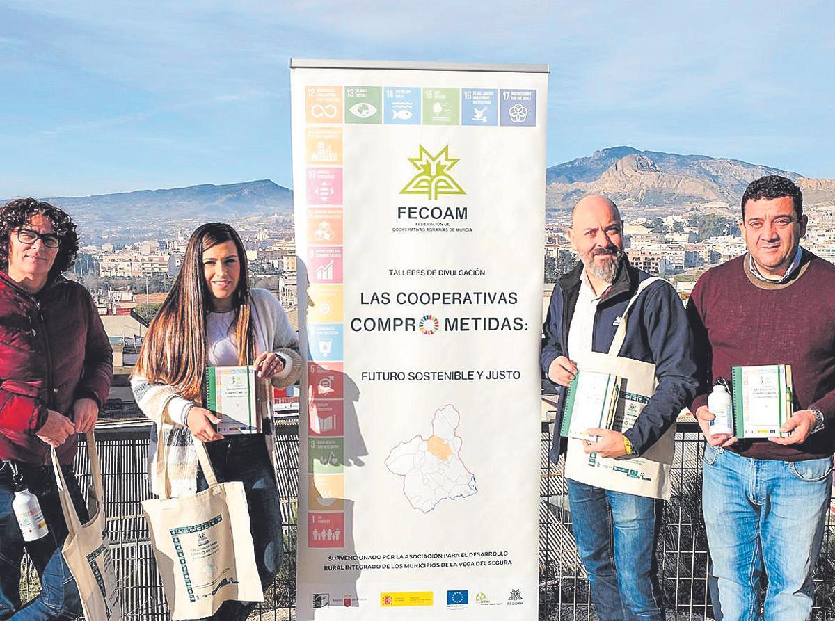 Representantes de Fecoam y de ADRI de la Vega del Segura