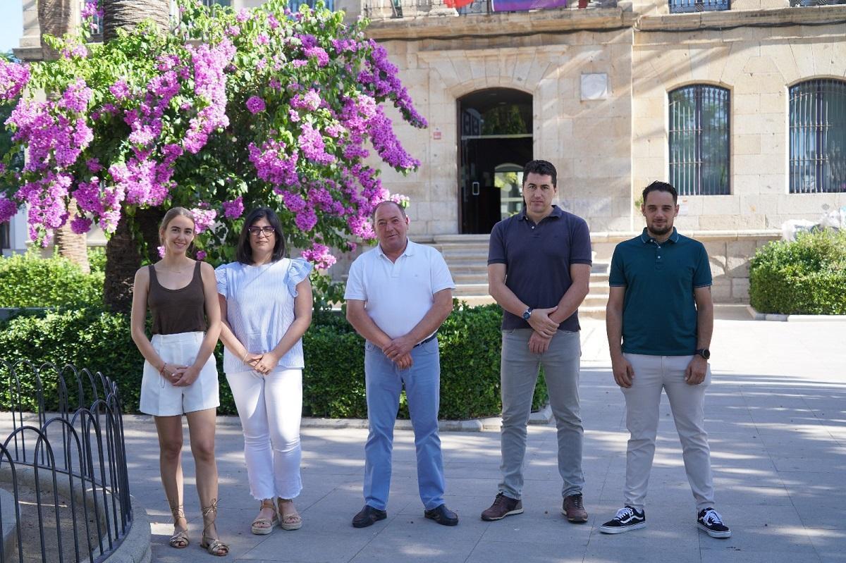 El alcalde de Belalcázar, Francisco Luis Fernández, junto con los técnicos que han participado en el proyecto.
