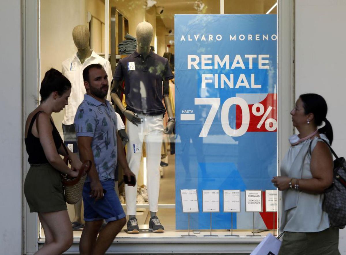 Rebajas hasta el 70% en el remate final. | JAIME GALINDO