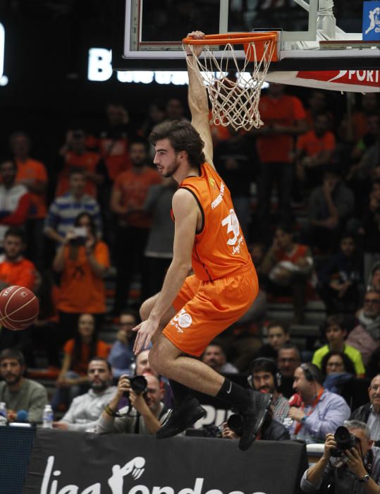 Las mejores imágenes del Valencia Basket - Betis