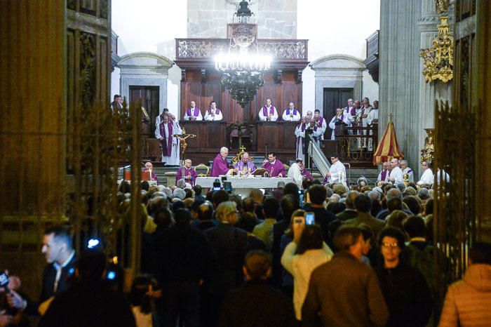 Misa en la Catedral contra Gala Drag