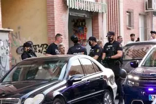 La Policía Nacional saca músculo en una operación en Espinardo en la que halla armas, marihuana y cocaína en roca